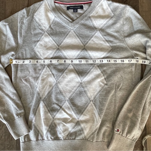 Tommy Hilfiger Gray Spade Design Sweater Size XS - Picture 3 of 8